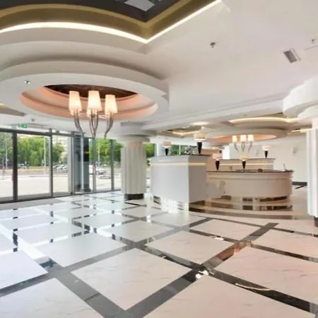 Hanza Tower Downtown 20 Pool & Appartamento